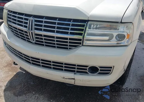 2007 Lincoln Navigator Ultimate z USA, uszkodzony, nr VIN 5LMFU28547LJ17270